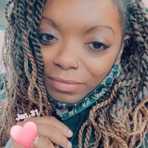 Meet your Posher, Amber